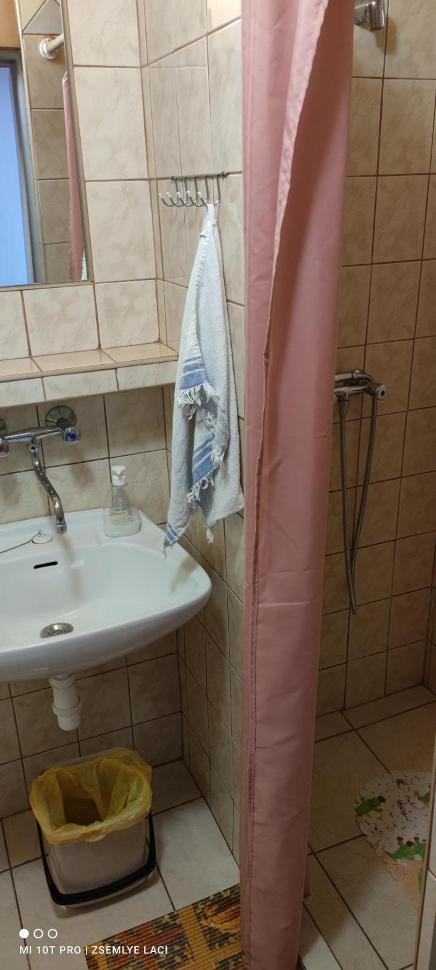 Hodosi Apartment